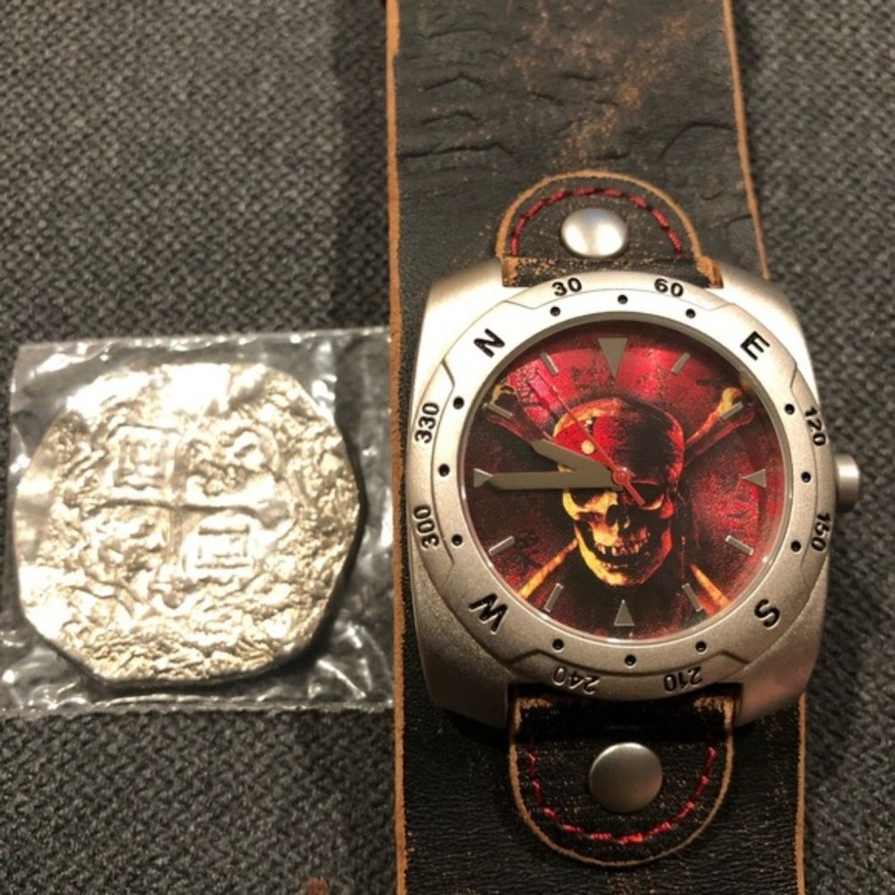 Disney Pirates of the Caribbean Watch